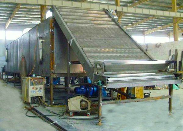 智能远红外线电能烘干机(图1)