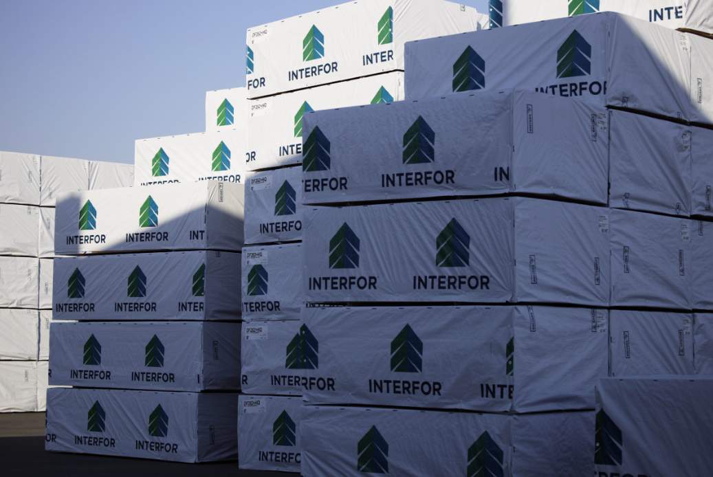 突发！木材巨头宣布9月至12月临时性减产！(图3)