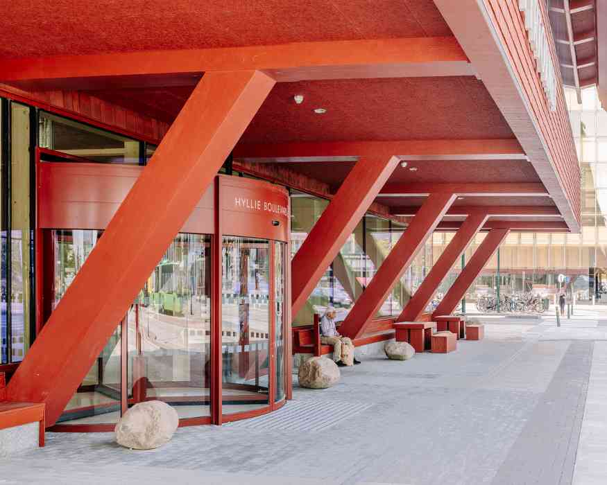 打破常规！瑞典 Fyrtornet：51.5 米全木结构办公楼，混凝土仅用在地基(图3)