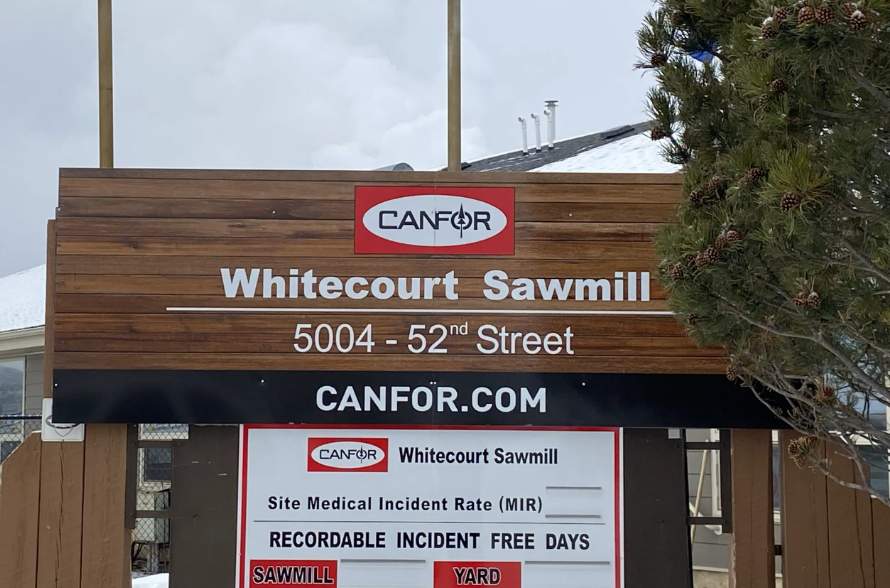 木材巨头陆续关停两家工厂,已造成近300人失业!当地:会帮助就业(图4) 木材巨头陆续关停两家工厂,已造成近300人失业!当地:会帮助就业(图4)