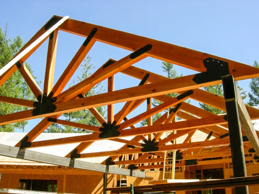 颠覆认知！新研究：钉板木屋顶桁架碳排放全跨度最低，碾压钢与混凝土(图2)