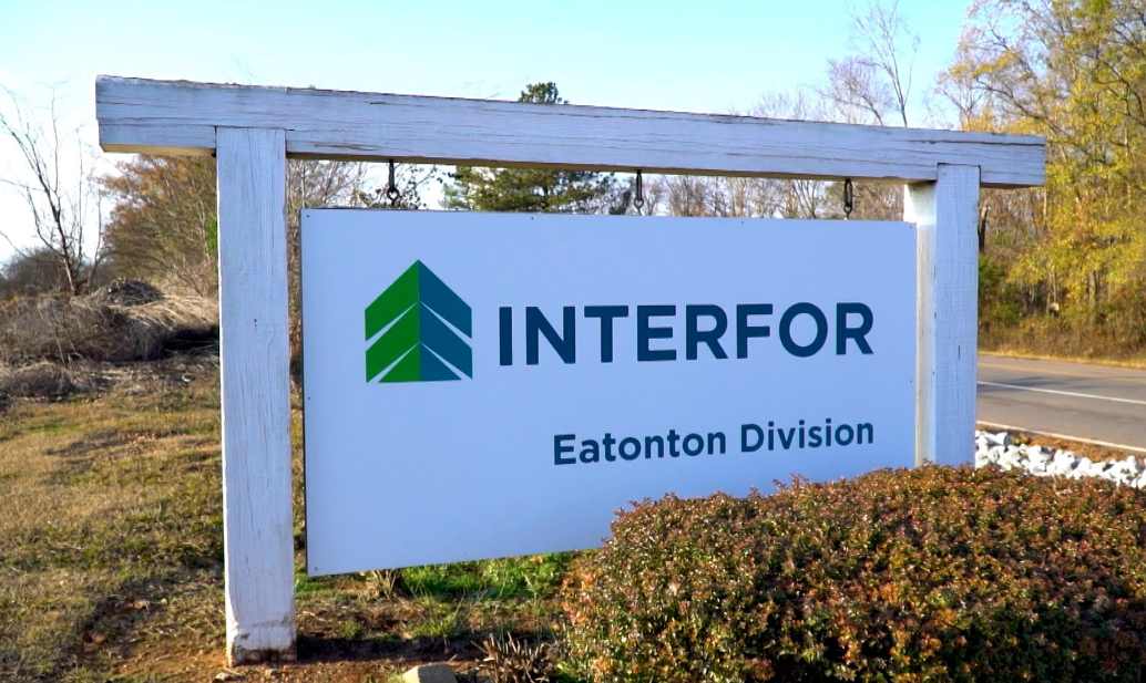 知名木材巨头重返盈利,二季度净利润到达1110万,税费累计支付6.215亿(图3) 知名木材巨头重返盈利,二季度净利润到达1110万,税费累计支付6.215亿(图3)