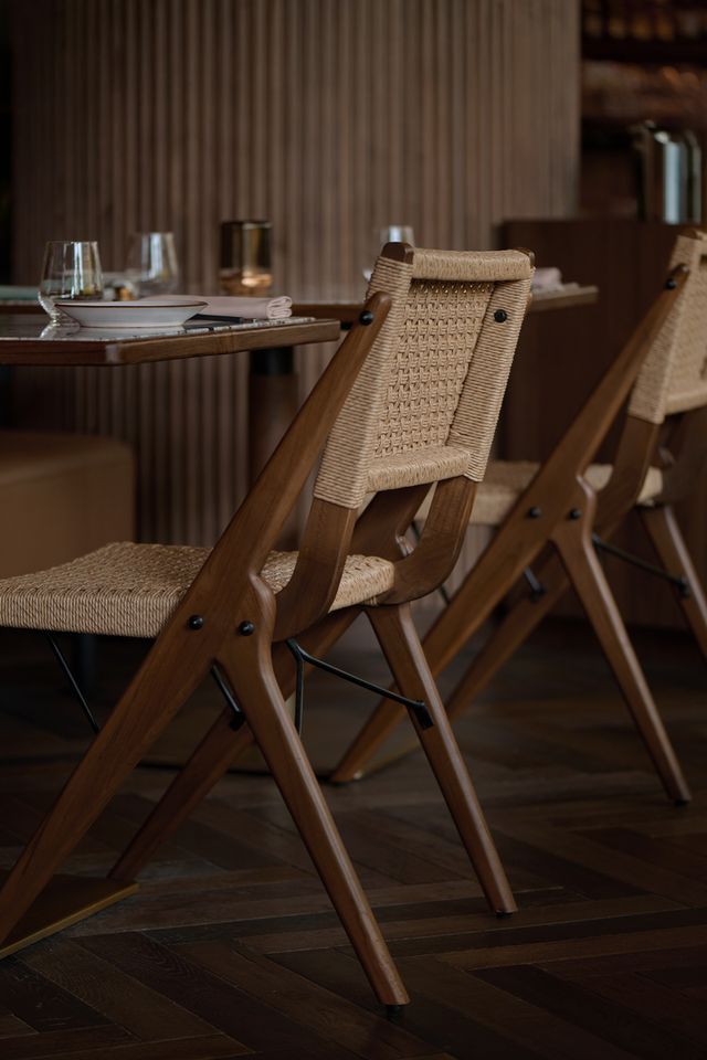 新加坡Kaya餐厅用美国硬木书写温暖设计哲学(图2) 新加坡Kaya餐厅用美国硬木书写温暖设计哲学(图2)