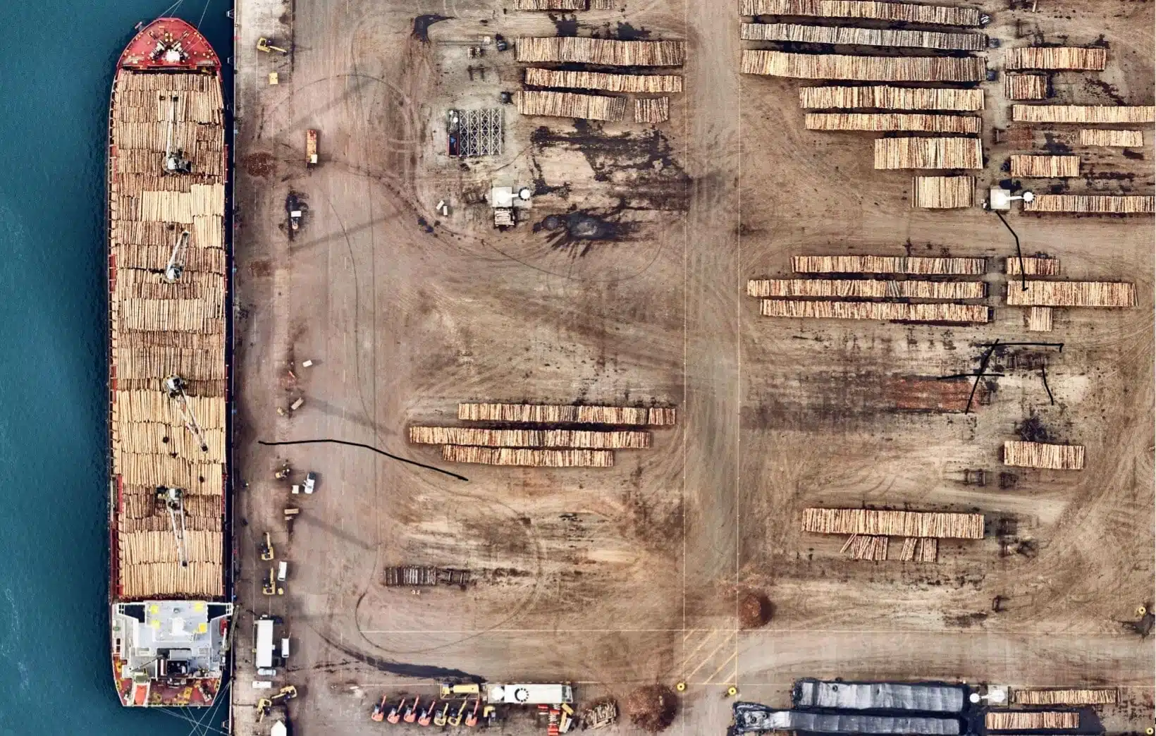 从中国到美国:全球原木市场震荡,新西兰辐射松成“风暴中心”(图1) 从中国到美国:全球原木市场震荡,新西兰辐射松成“风暴中心”(图1)