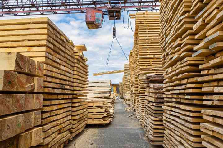 中美关税大战最大赢家?越南木材业夹缝中狂赚“过路费”!(图3) 中美关税大战最大赢家?越南木材业夹缝中狂赚“过路费”!(图3)