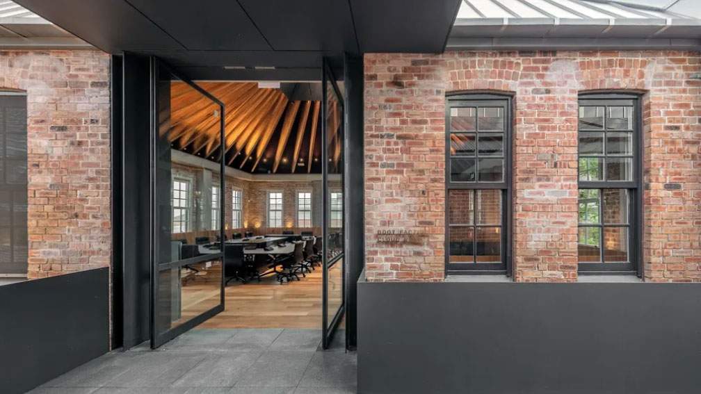 百年靴厂焕发新生:邦迪枢纽历史建筑获澳大利亚顶级木材设计大奖(图2) 百年靴厂焕发新生:邦迪枢纽历史建筑获澳大利亚顶级木材设计大奖(图2)