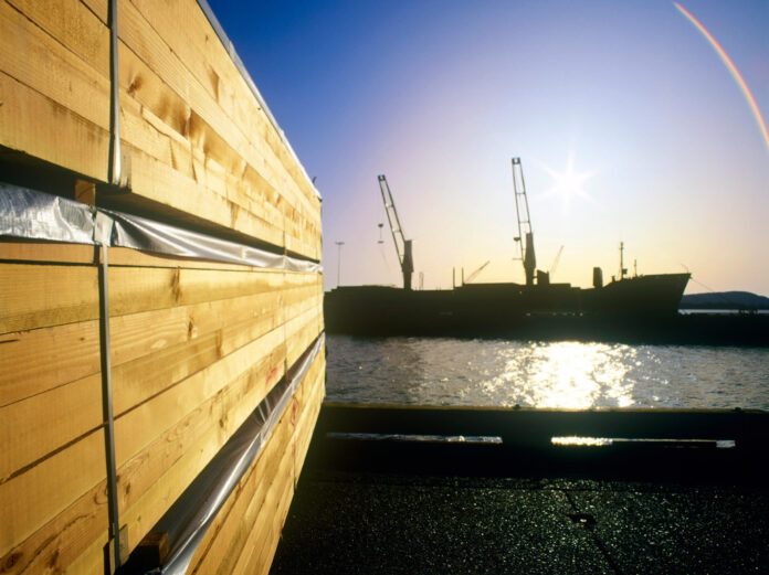 从木家具到CLT：美国关税政策逆转可能引发的巨额退款风波(图1)