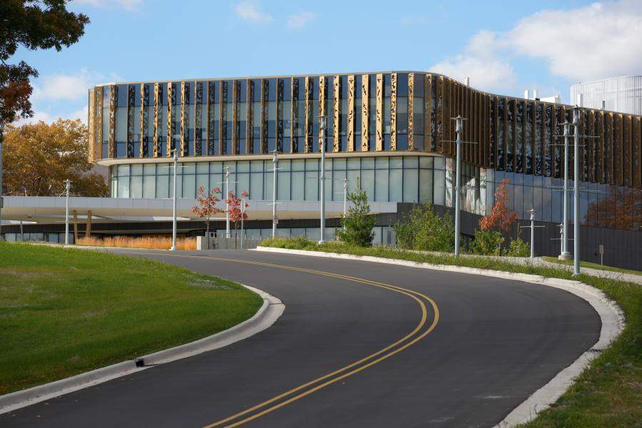 西密歇根大学打造全美最大木结构宿舍:270,000平方英尺的金橡树项目创下新纪录(图2) 西密歇根大学打造全美最大木结构宿舍:270,000平方英尺的金橡树项目创下新纪录(图2)