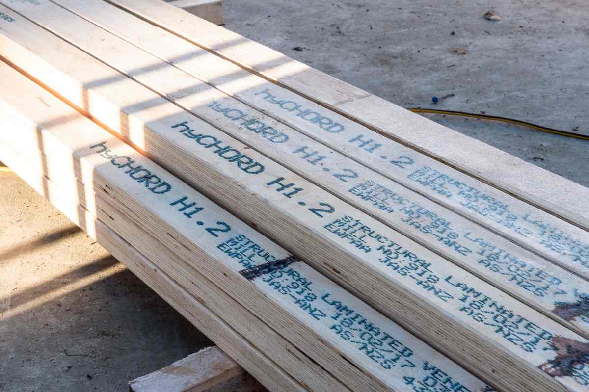 新西兰木材业再受重创:最大胶合板厂突然关闭,119人面临失业(图3) 新西兰木材业再受重创:最大胶合板厂突然关闭,119人面临失业(图3)